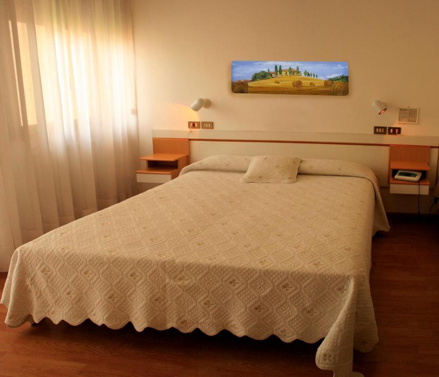 Hotel Aggravi Chianciano Terme Ruang foto