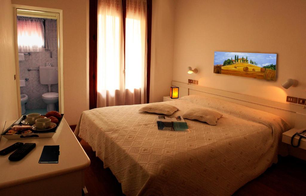 Hotel Aggravi Chianciano Terme Ruang foto