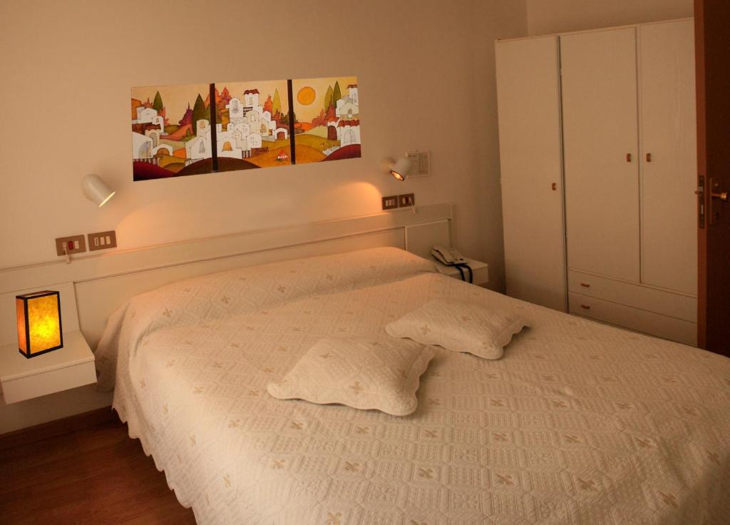 Hotel Aggravi Chianciano Terme Ruang foto