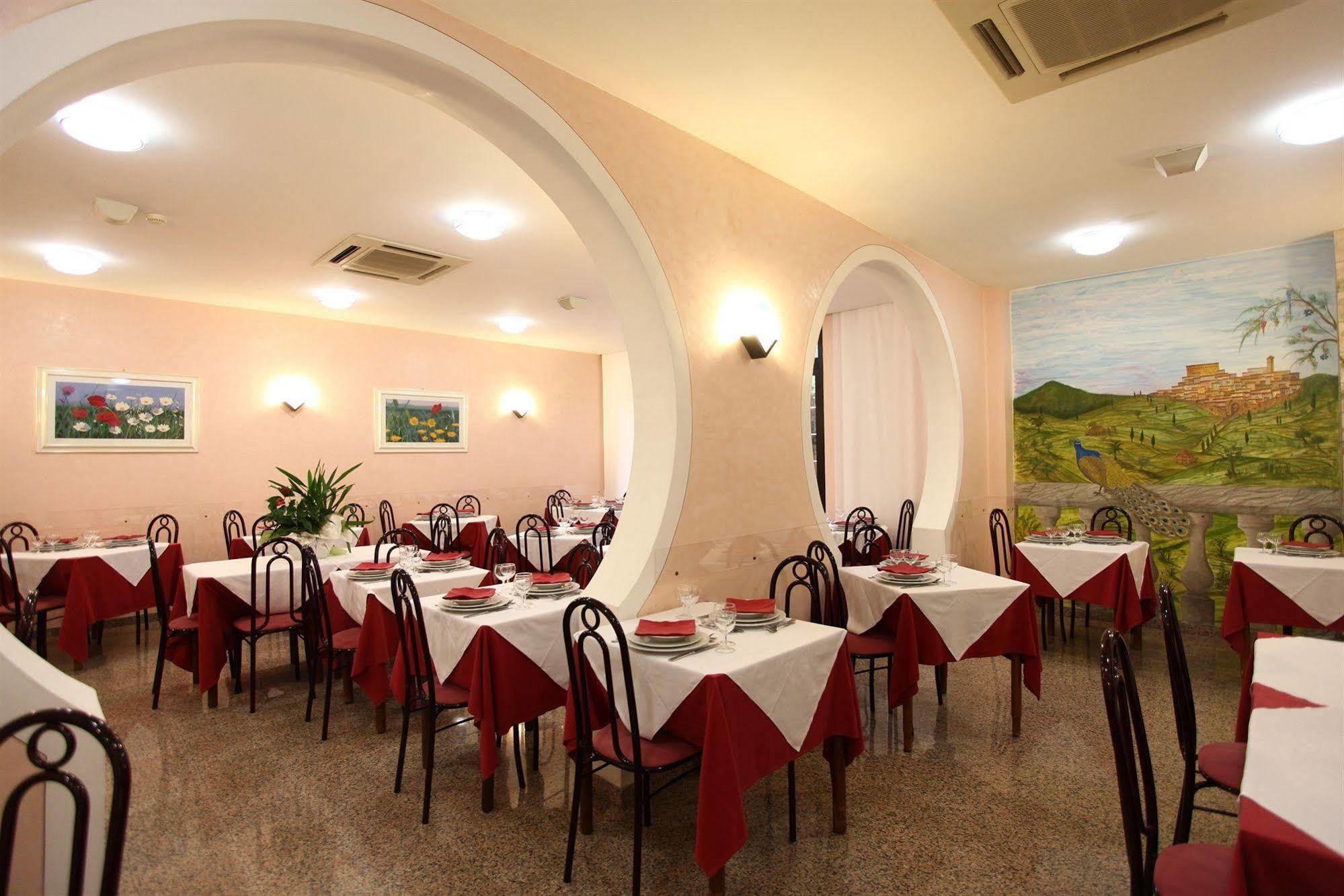 Hotel Aggravi Chianciano Terme Bagian luar foto